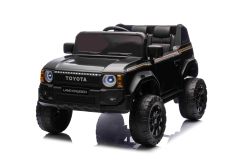 Elektrisches Kinderauto Toyota Landcruiser 12V, schwarz, breiter Einzelsitz, 2,4 GHz Fernbedienung, USB-/AUX-Eingang, Bluetooth, Federung, Lithiumbatterie, LED-Lichter, 2 x 25W Motor, ORIGINAL-Lizenz