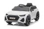 Elektrisches Kinderauto Audi RS6, Weiß, Ledersitz, Türen zum Öffnen, 2x 25-W-Motor, 12-V-Batterie, 2,4-GHz-Fernbedienung, weiche EVA-Räder, LED-Leuchten, Sanftanlauf, Stoßdämpfer, ORIGINAL-Lizenz