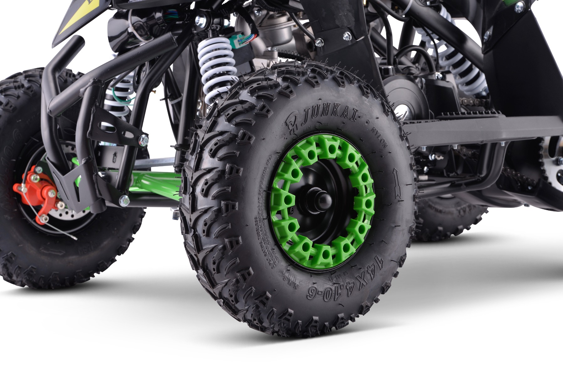 Suspension with direct shock absorbers, disc brakes with sport calipers